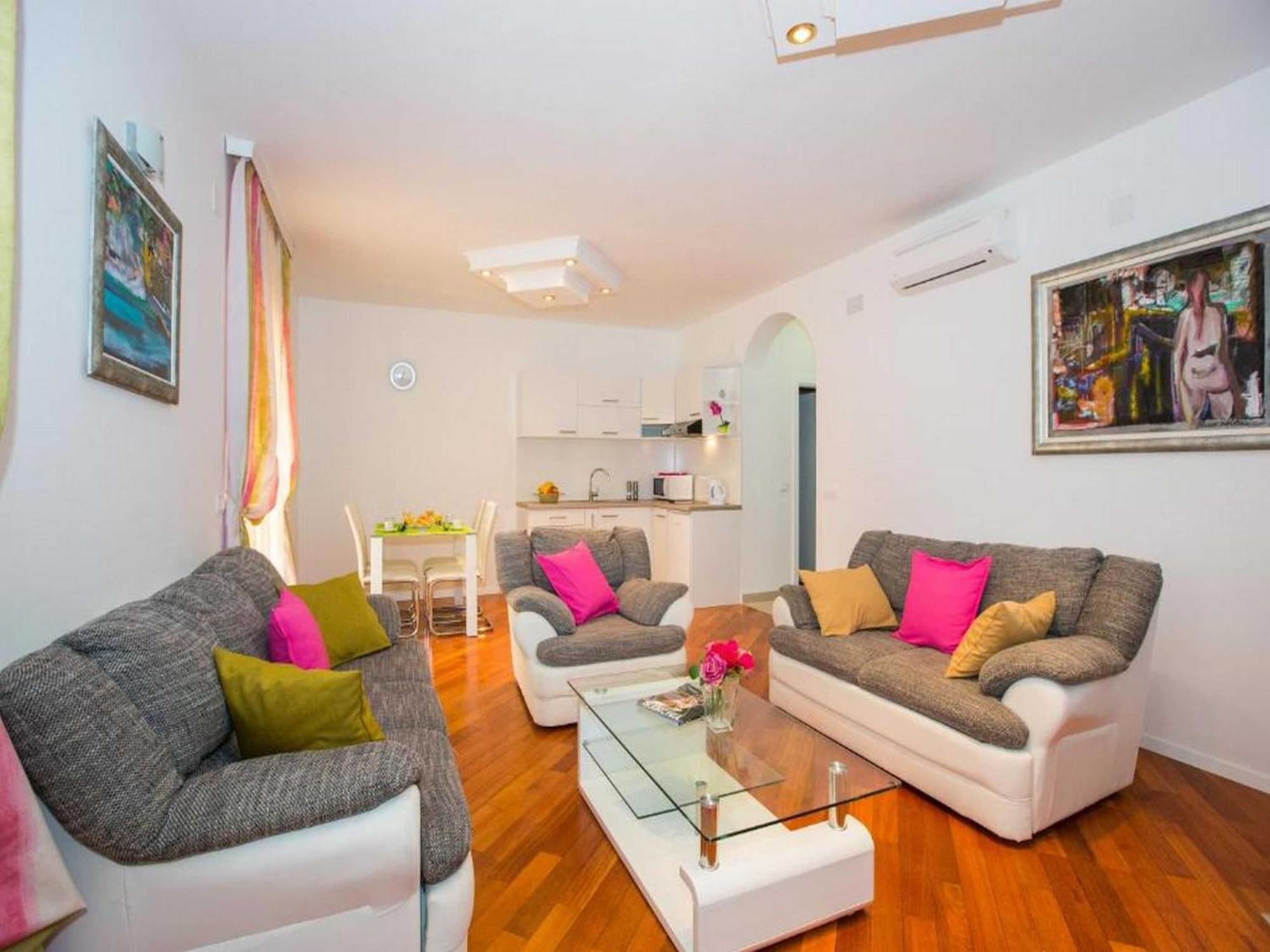 City Apartments Lani Ragusa Esterno foto